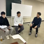 早稲田大学の広瀬先生　の従業員への指導の様子